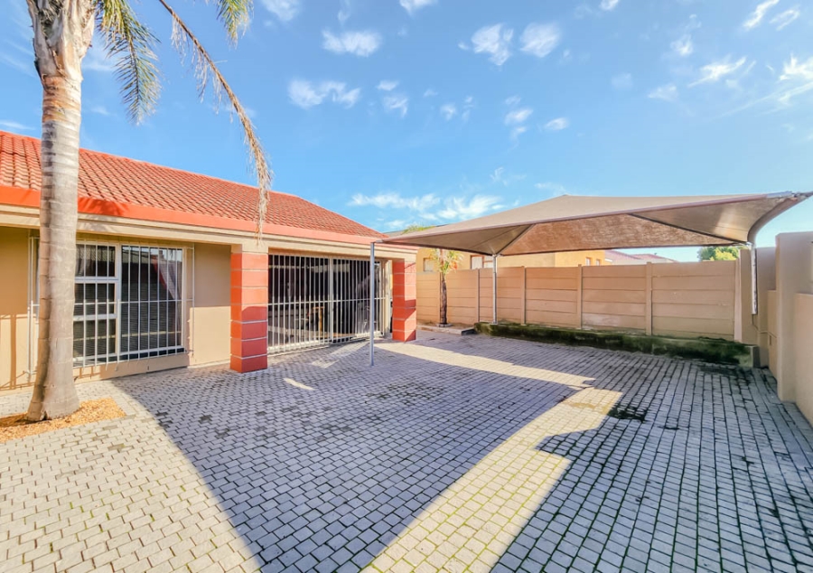 4 Bedroom Property for Sale in Soneike Western Cape